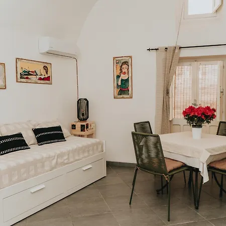 La Casa Di Co Two-room Historic Center Of Holiday home